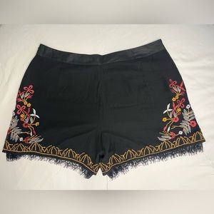 Willow & Clay Black Lace Lined Shorts Size 12 new
